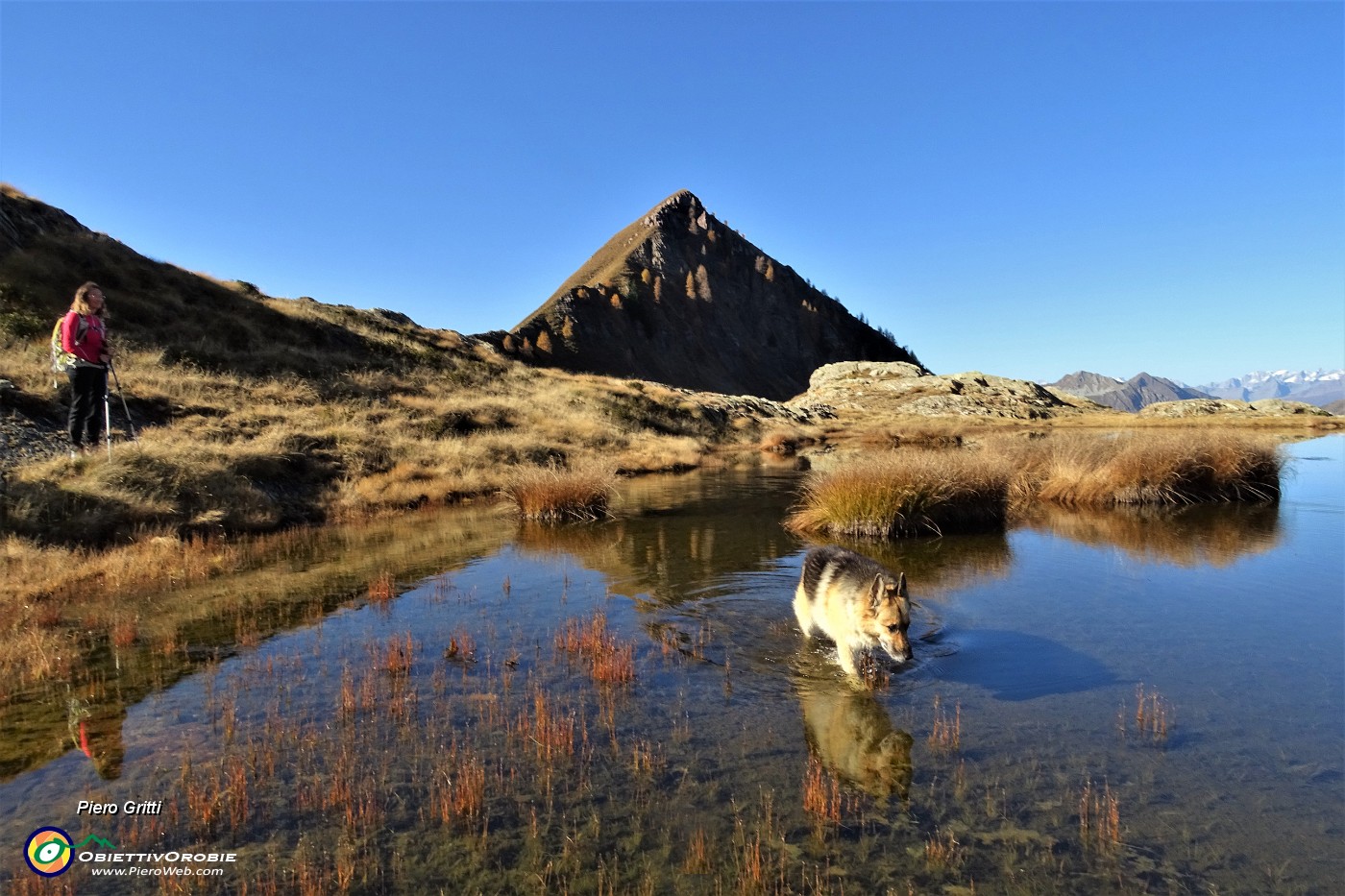 75 Al Laghetto di Val Vegia (2164 m) con Pizzo dell'orto (2276 m).JPG -                                